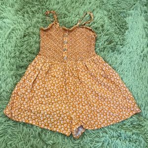 orange/yellow jumper